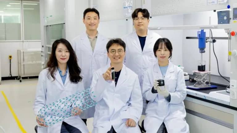 Команда разработала технологию производства углеродных нанотрубок в виде порошка с высокой дисперсностью.